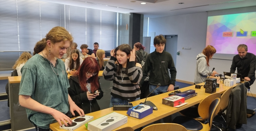 2a ma wykładzie "Upgrade -podnoszenie kompetencji poprzez gry"