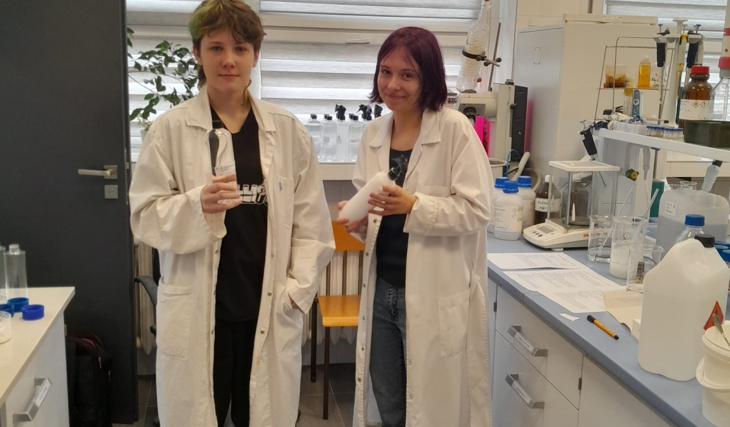 Z chemią za pan brat nawet w wakacje!